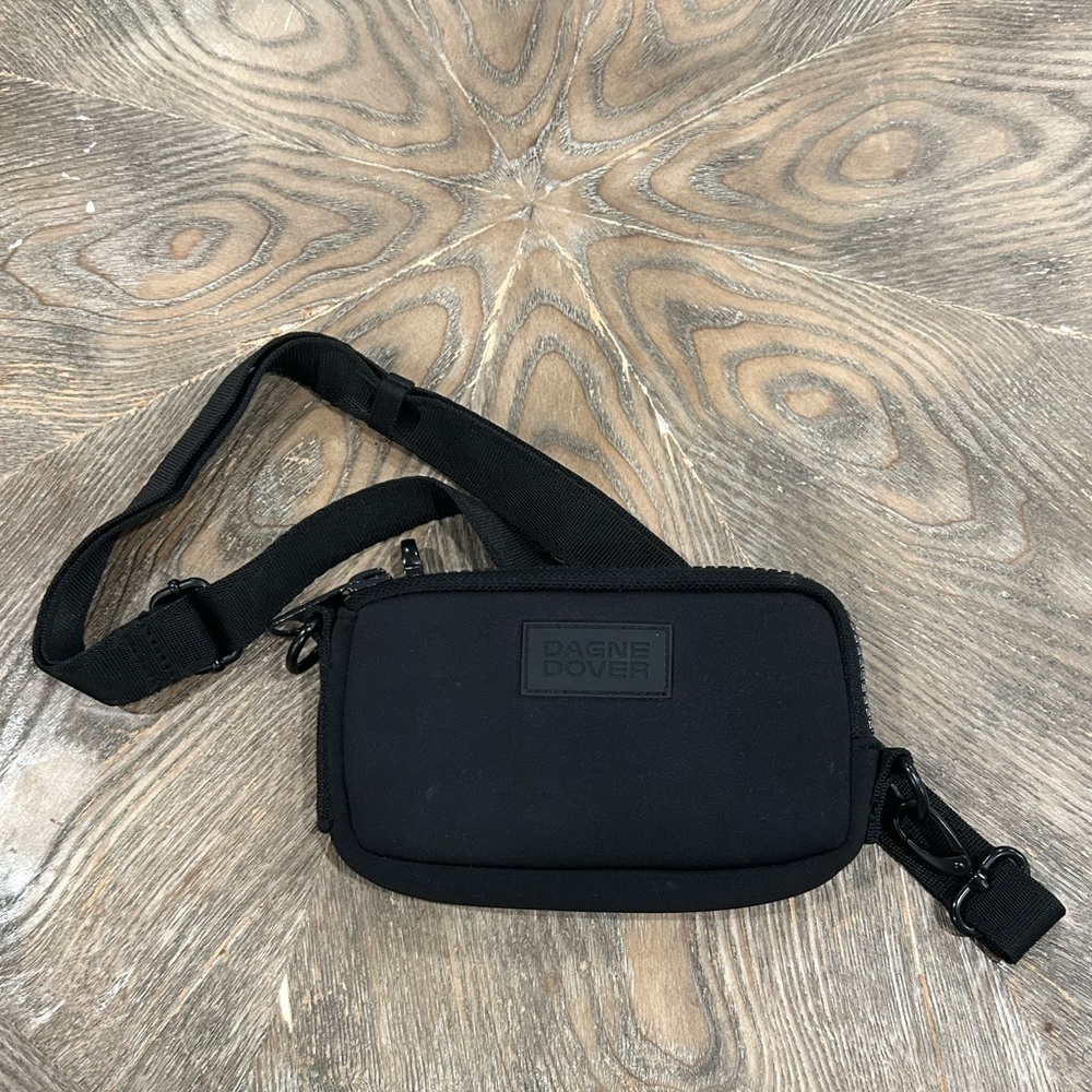 Dagne Dover Black Crossbody Bag